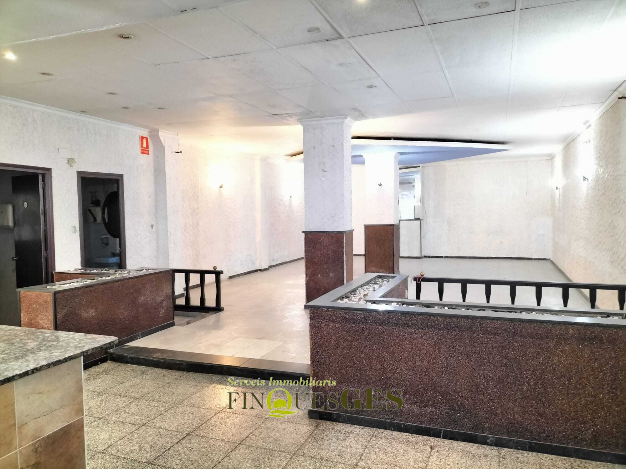 Local comercial en venda al carrer del Pare Manyanet de Reus