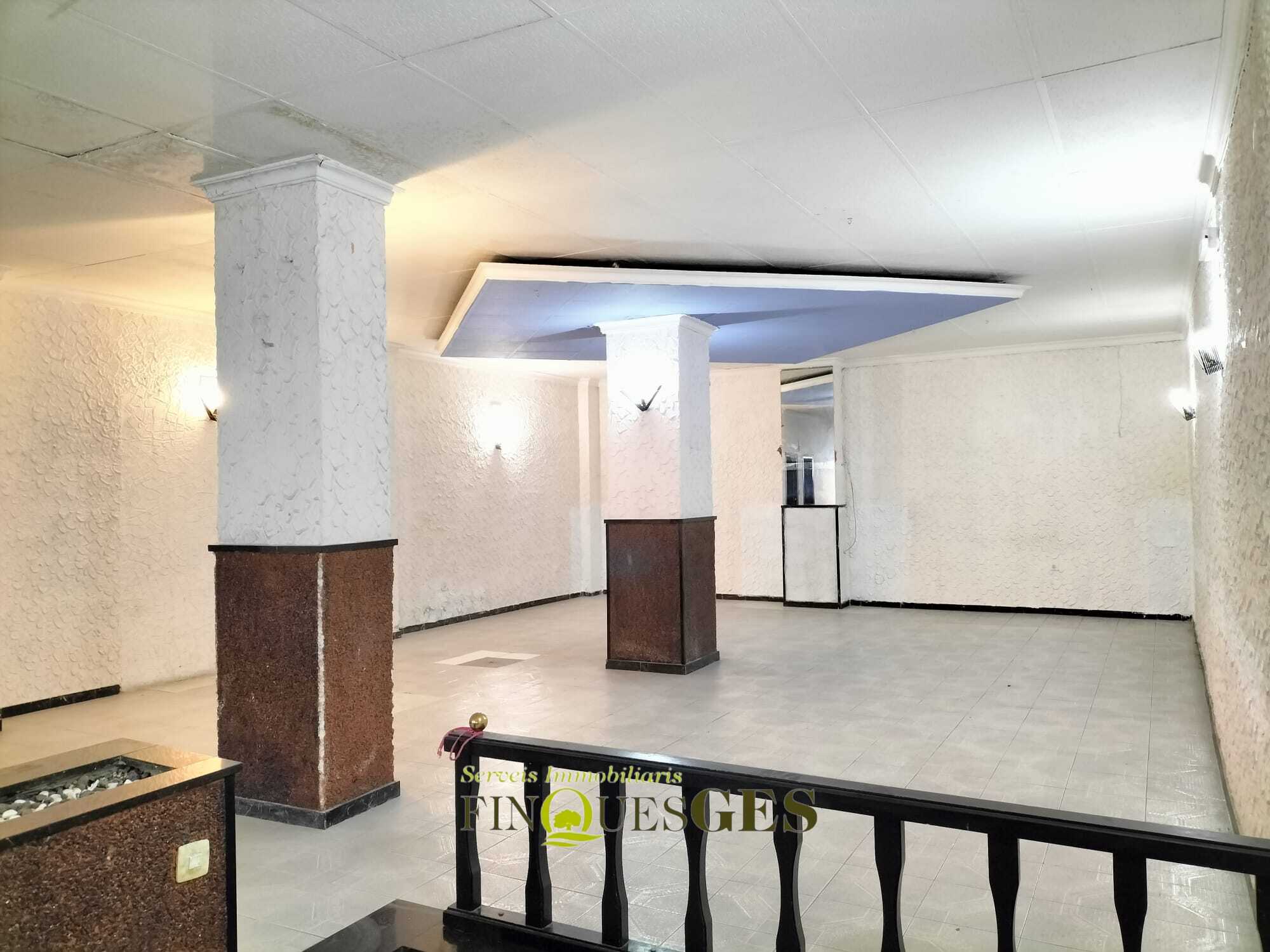 Local comercial en venda al carrer del Pare Manyanet de Reus