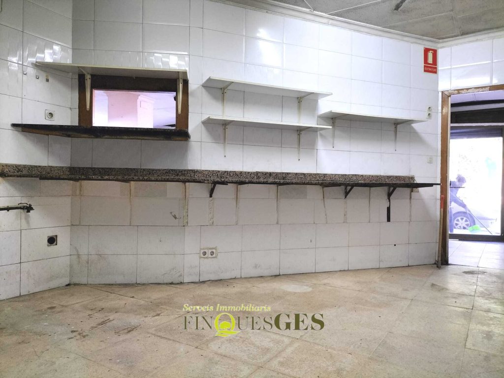 Local comercial en venda al carrer del Pare Manyanet de Reus