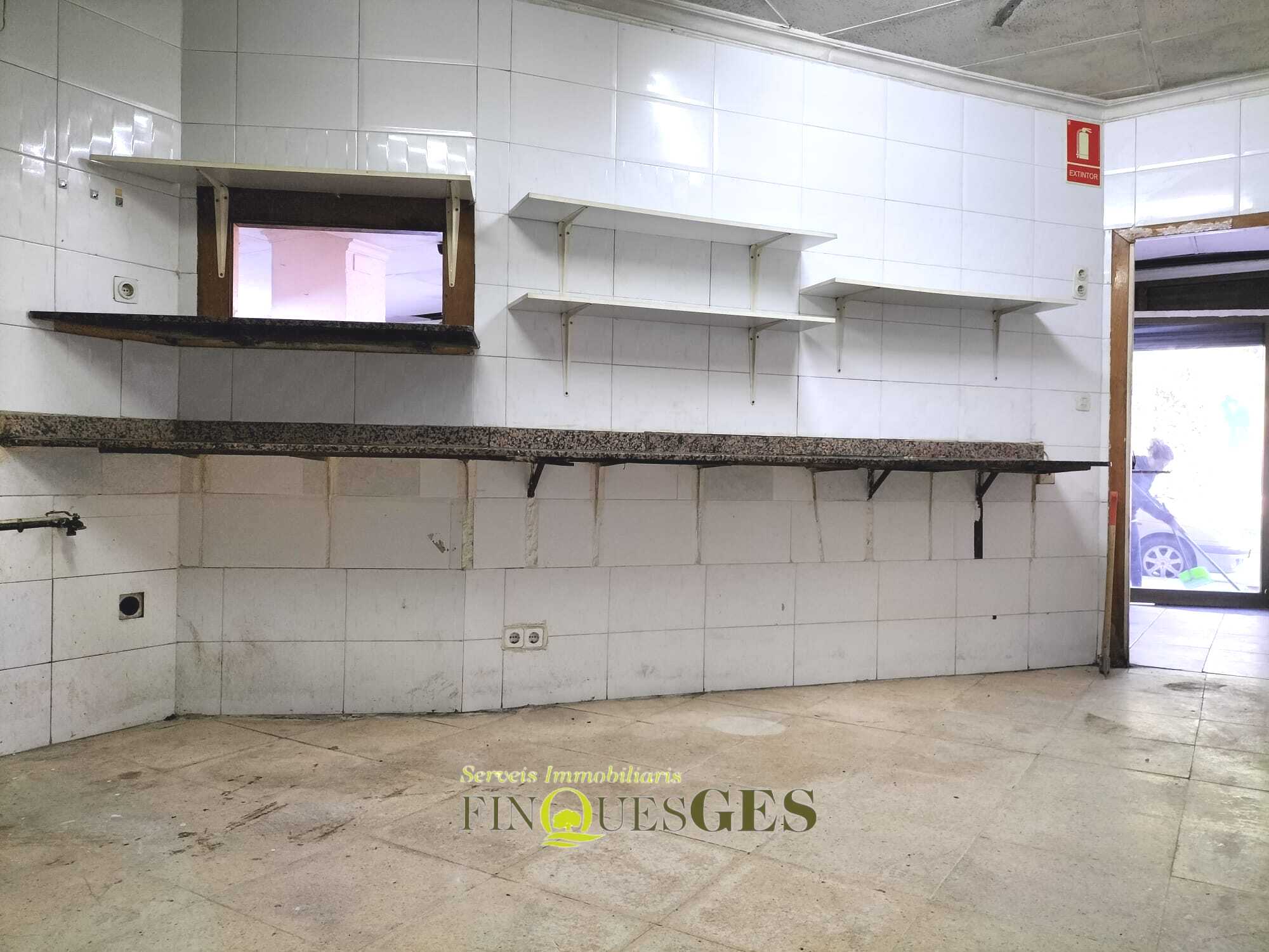 Local comercial en venda al carrer del Pare Manyanet de Reus