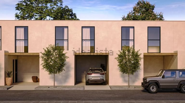 Xalet adossat d'obra nova a Vilabella, 4 habitacions, 2 banys, 105 m²