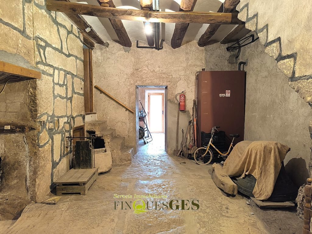 Casa de poble en venda a Carrer de L'Eixida, Vallbona de Les Monges