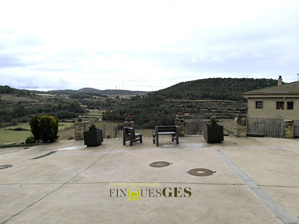 Casa de poble en venda a Carrer de L'Eixida, Vallbona de Les Monges