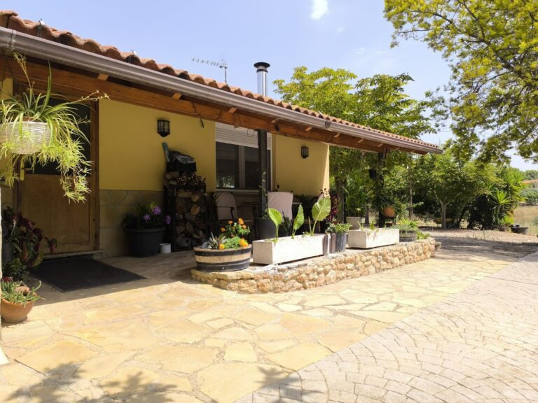 Masia en venda a Valls, 7 habitacions, 4 banys, 1 planta